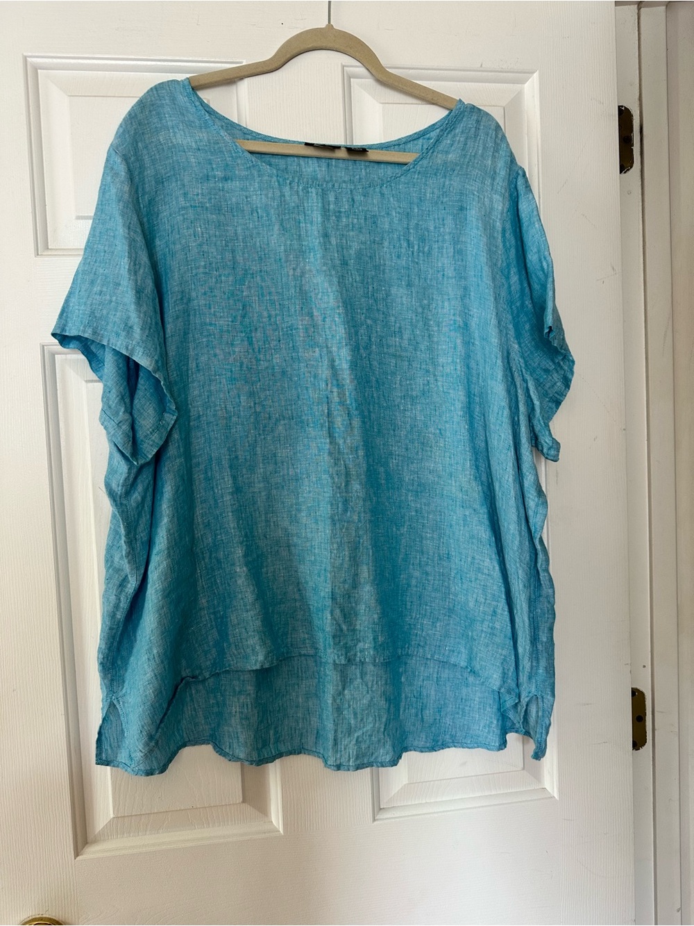 Tahari Lightweight Linen-Top